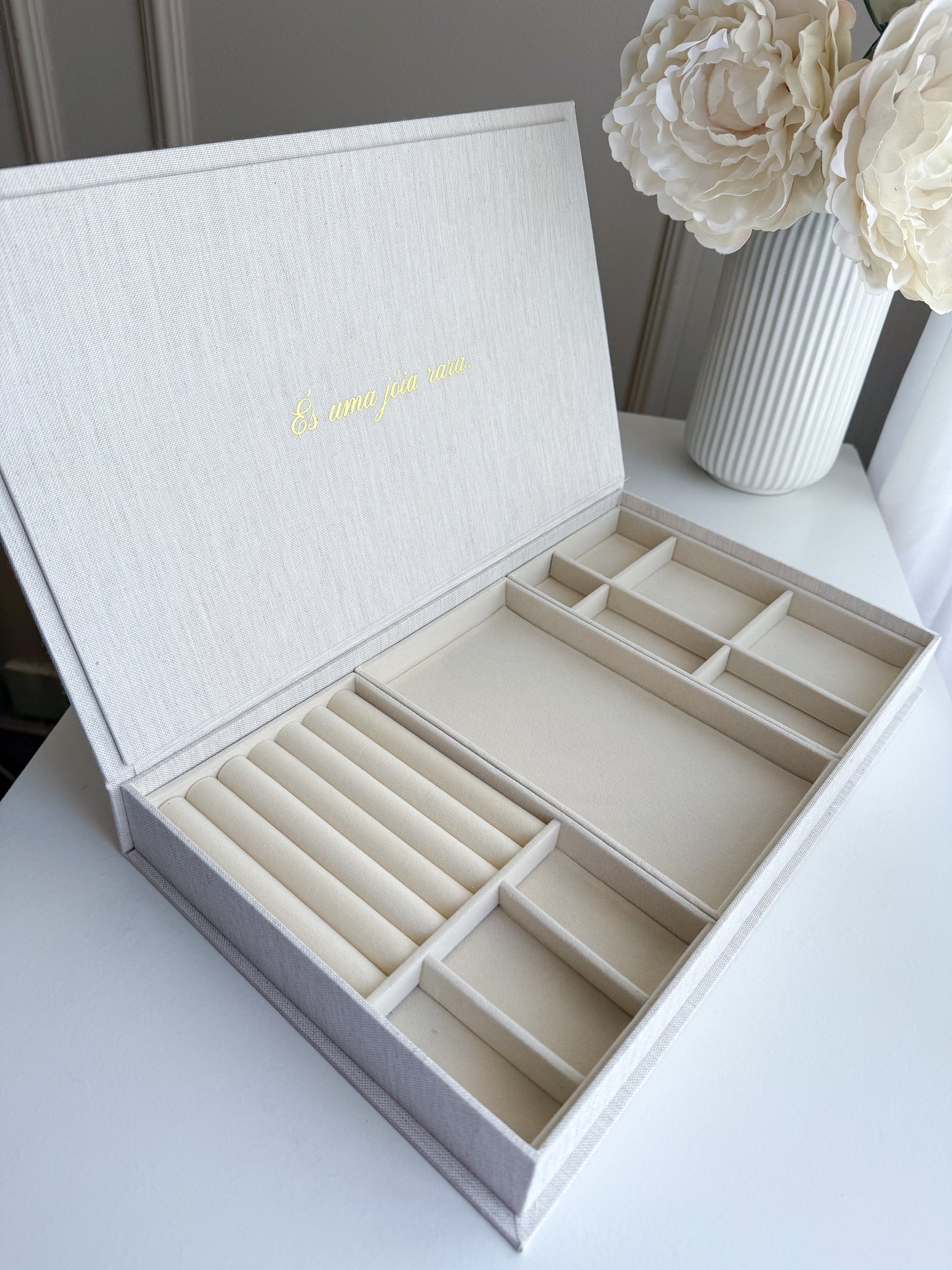 Caixa Porta-Jóias em Linho Pérola Personalizada (38cmx21cmx4cm)