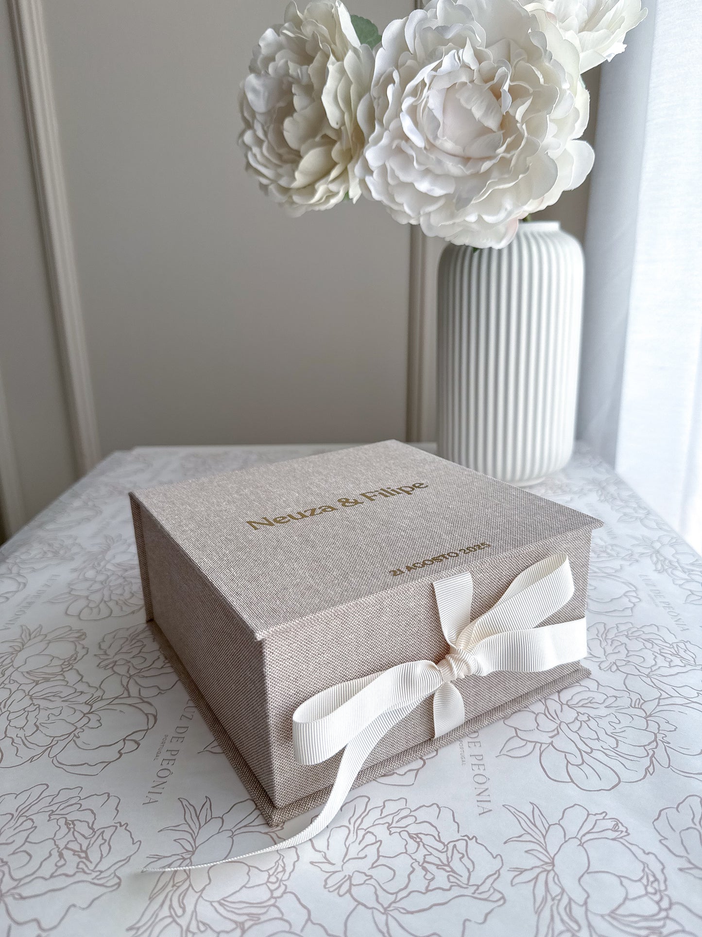 ETERNAL BOX - Caixa em Linho Luxo Personalizada para Recordações