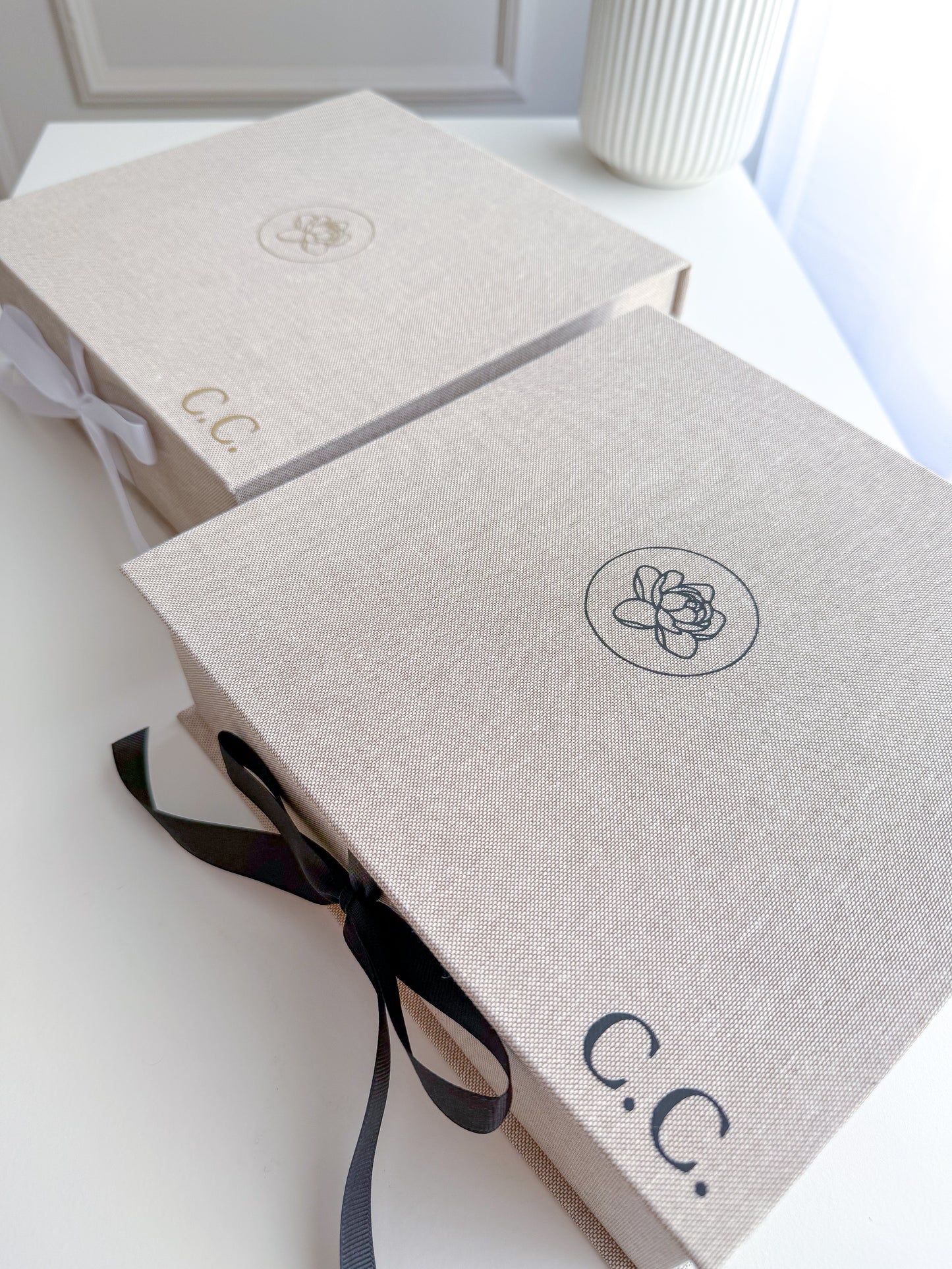 SPECIAL BOX • Notebook + Vela Perfumada (23cmx23cmx8cm)