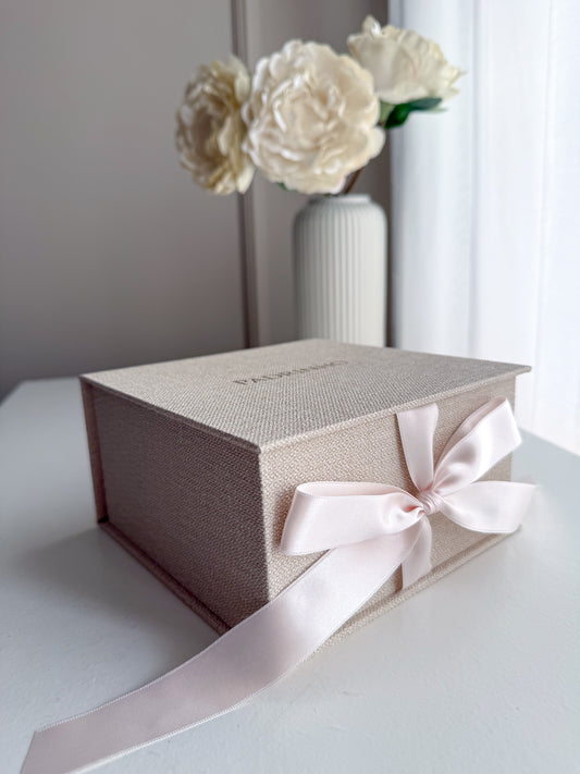 MINI SPECIAL BOX • Mini Notebook + Vela Perfumada (16cmx16cmx8cm)