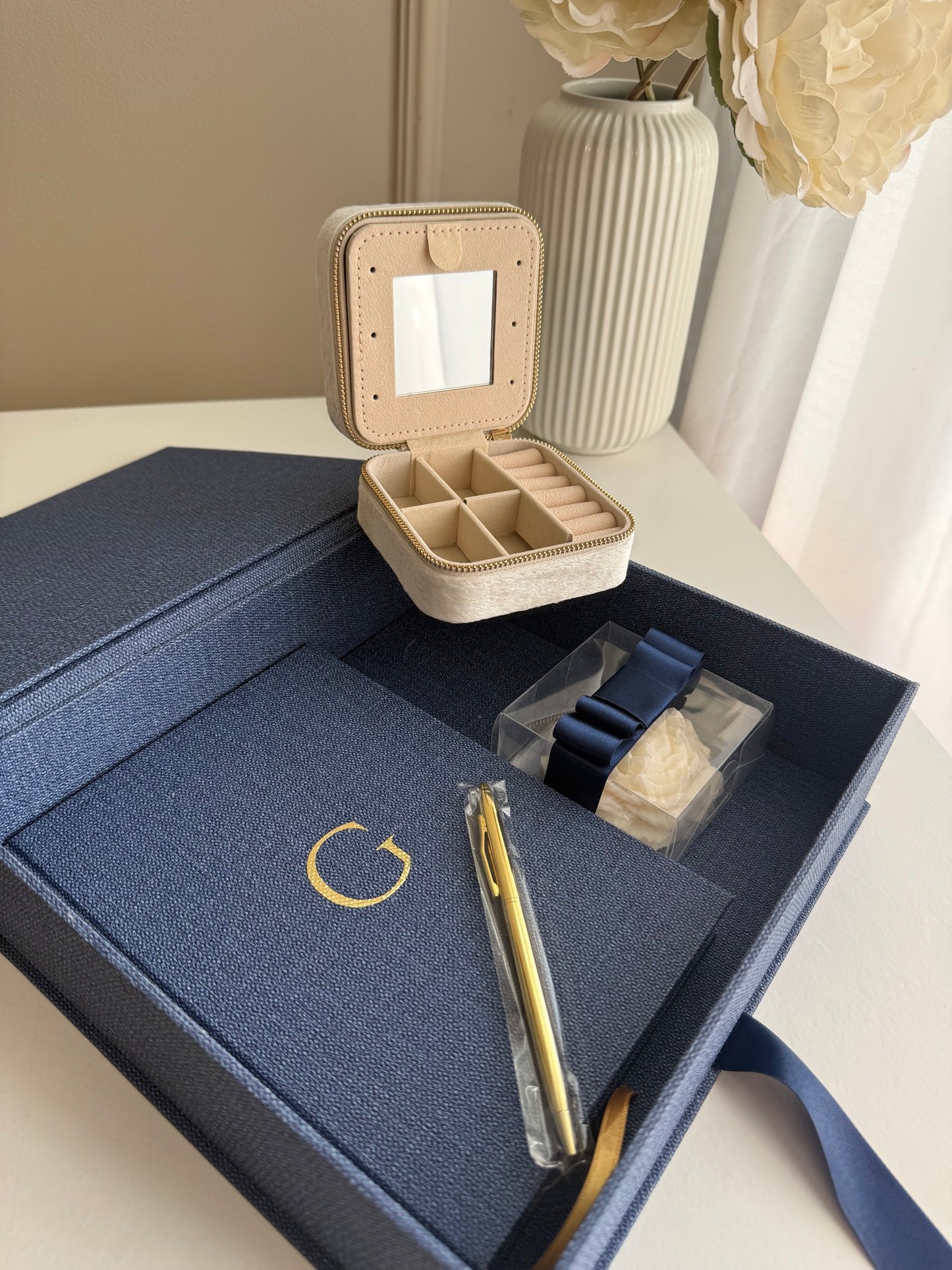 MINI SPECIAL BOX SUBLIME • Mini Notebook + Vela Perfumada + Mini Porta-jóias (21cmx21cmx7cm)
