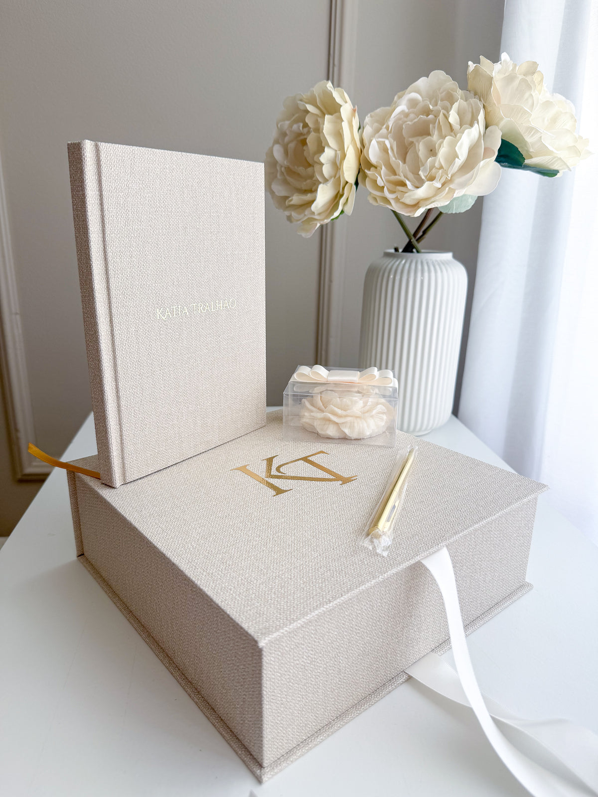 SPECIAL BOX • Diário da Gratidão + Vela Perfumada (23cmx23cmx7,5cm)