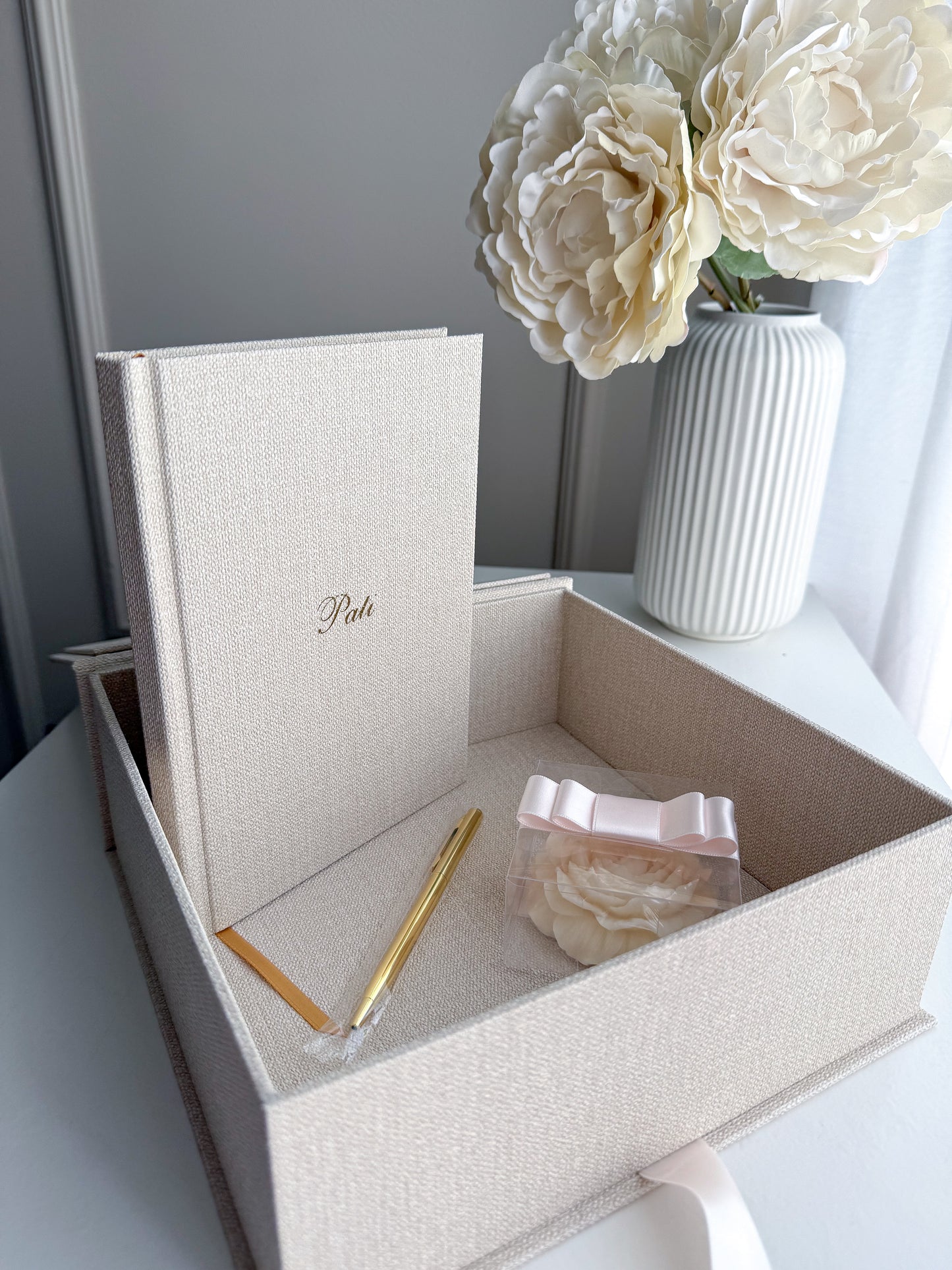 SPECIAL BOX • Notebook + Vela Perfumada (23cmx23cmx8cm)