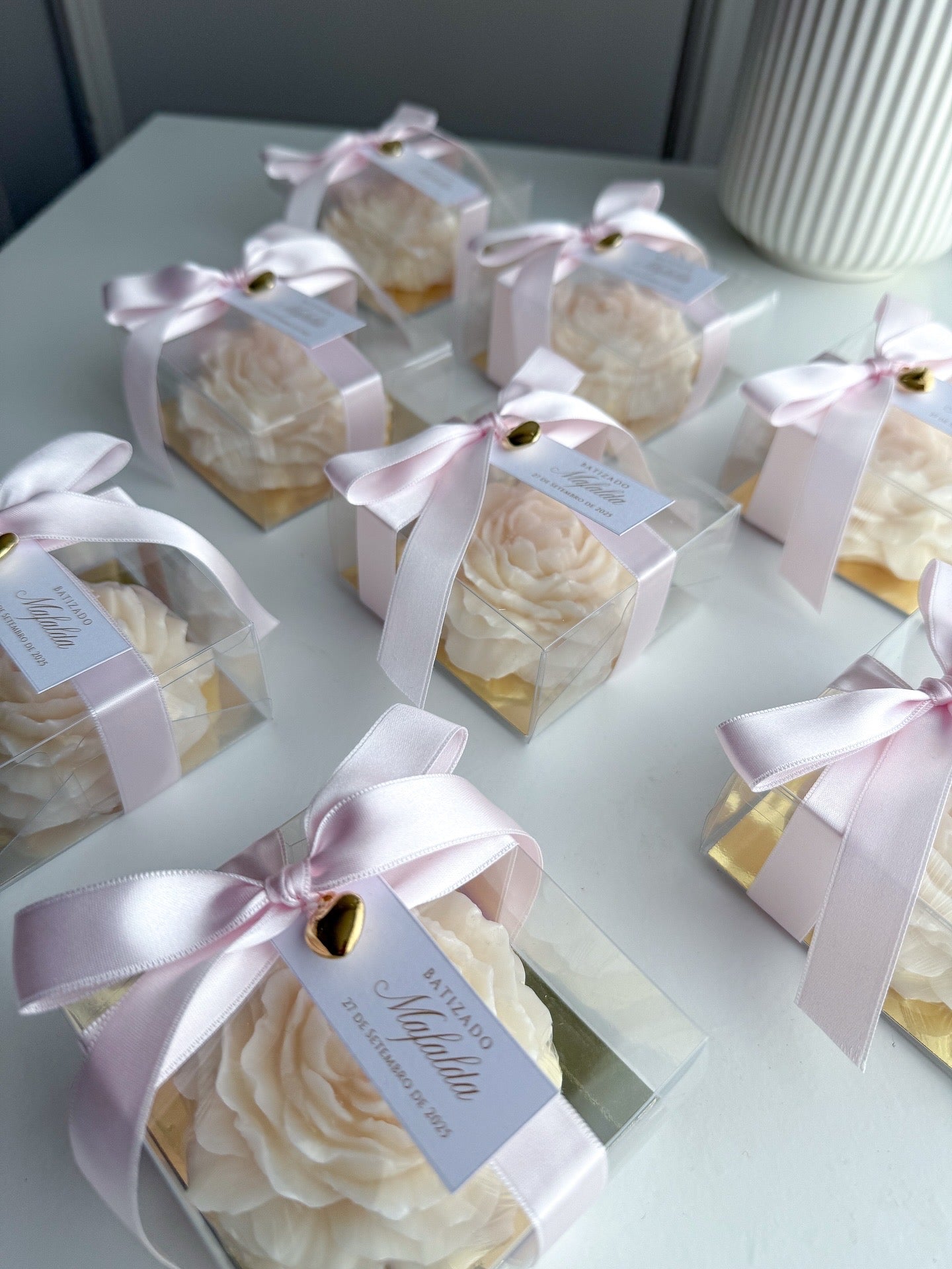 Vela Peônia decorada para lembrança