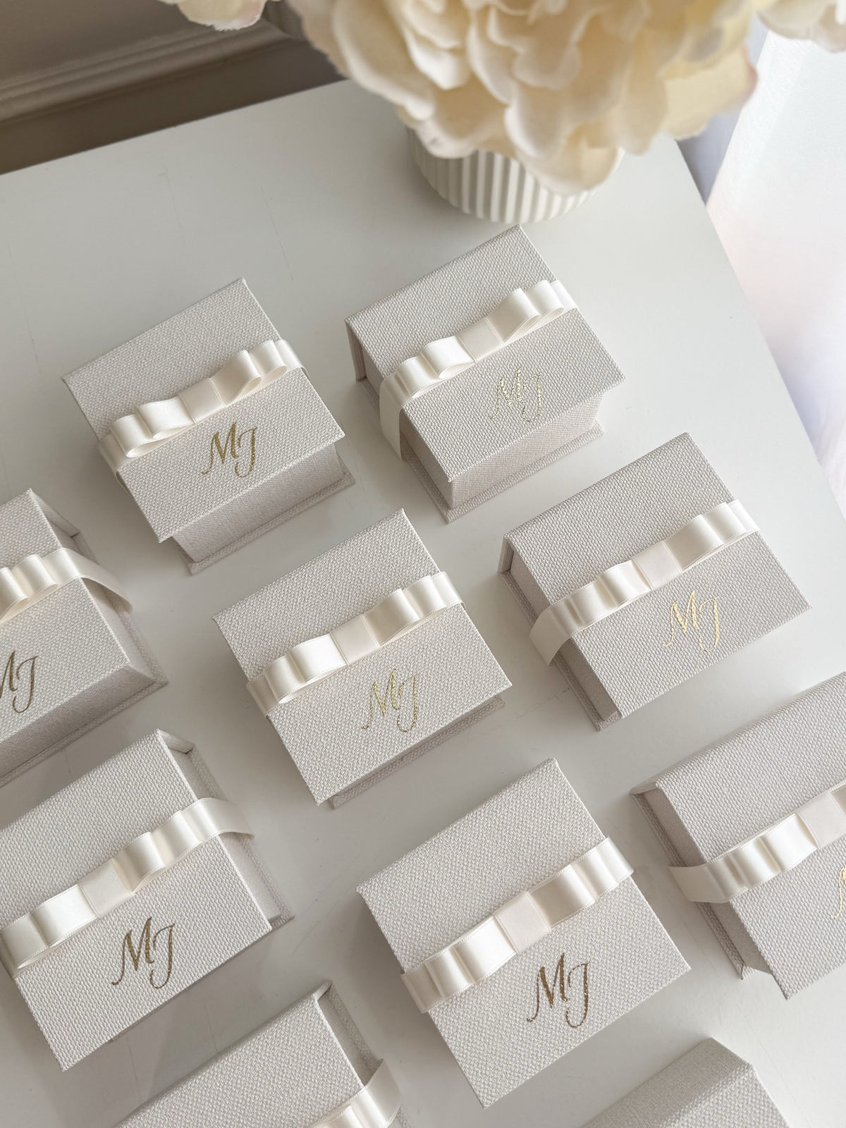 Peony Candle 90g in Personalized Box (box measures 9cmx9cmx5cm)